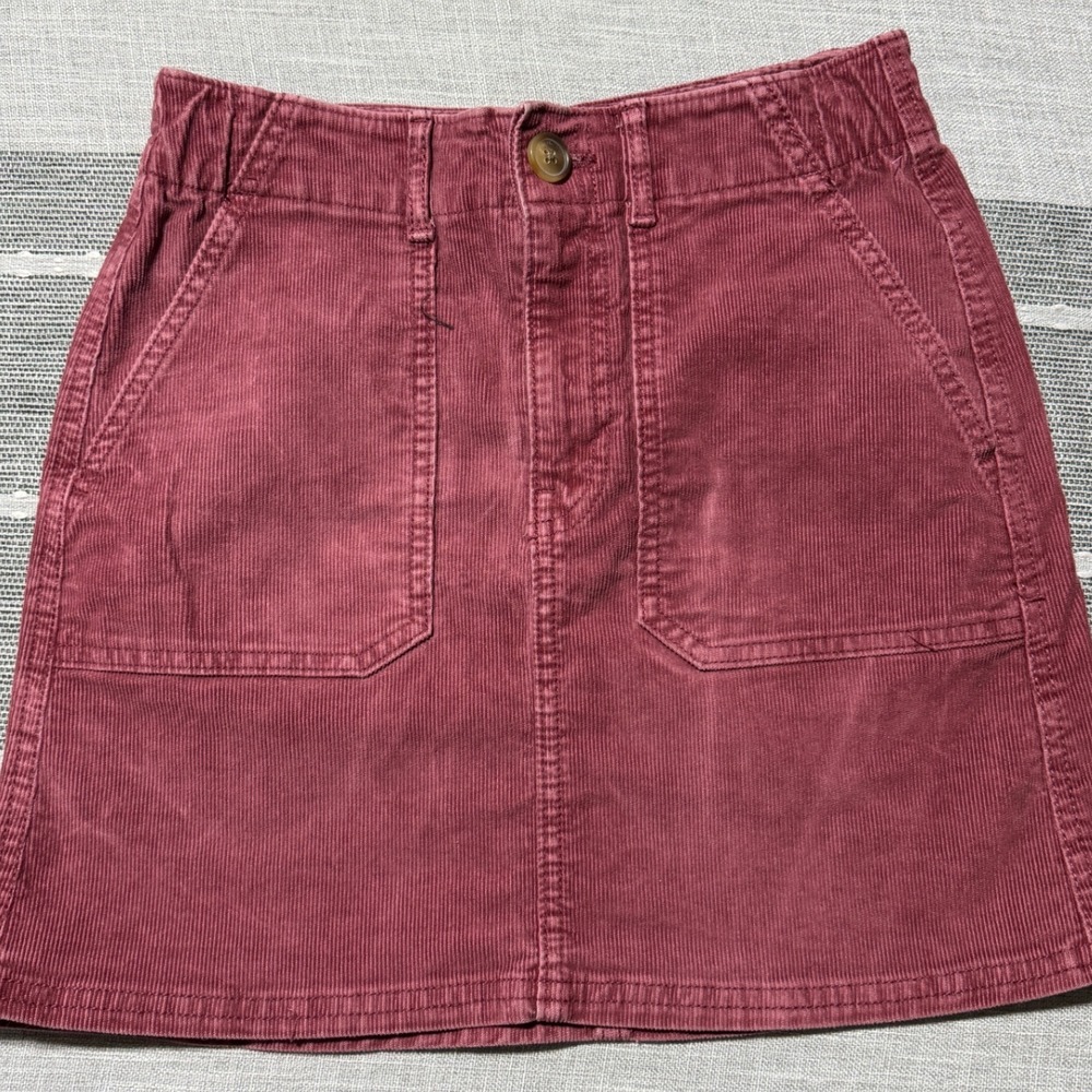 American Eagle Super‎ Stretch Corduroy Mini Skirt Burgundy Size 00 Patch Pockets